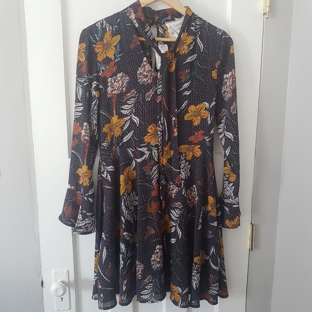 California Moonrise Long Sleeve Dark Floral Lined Modest Dress Sz M